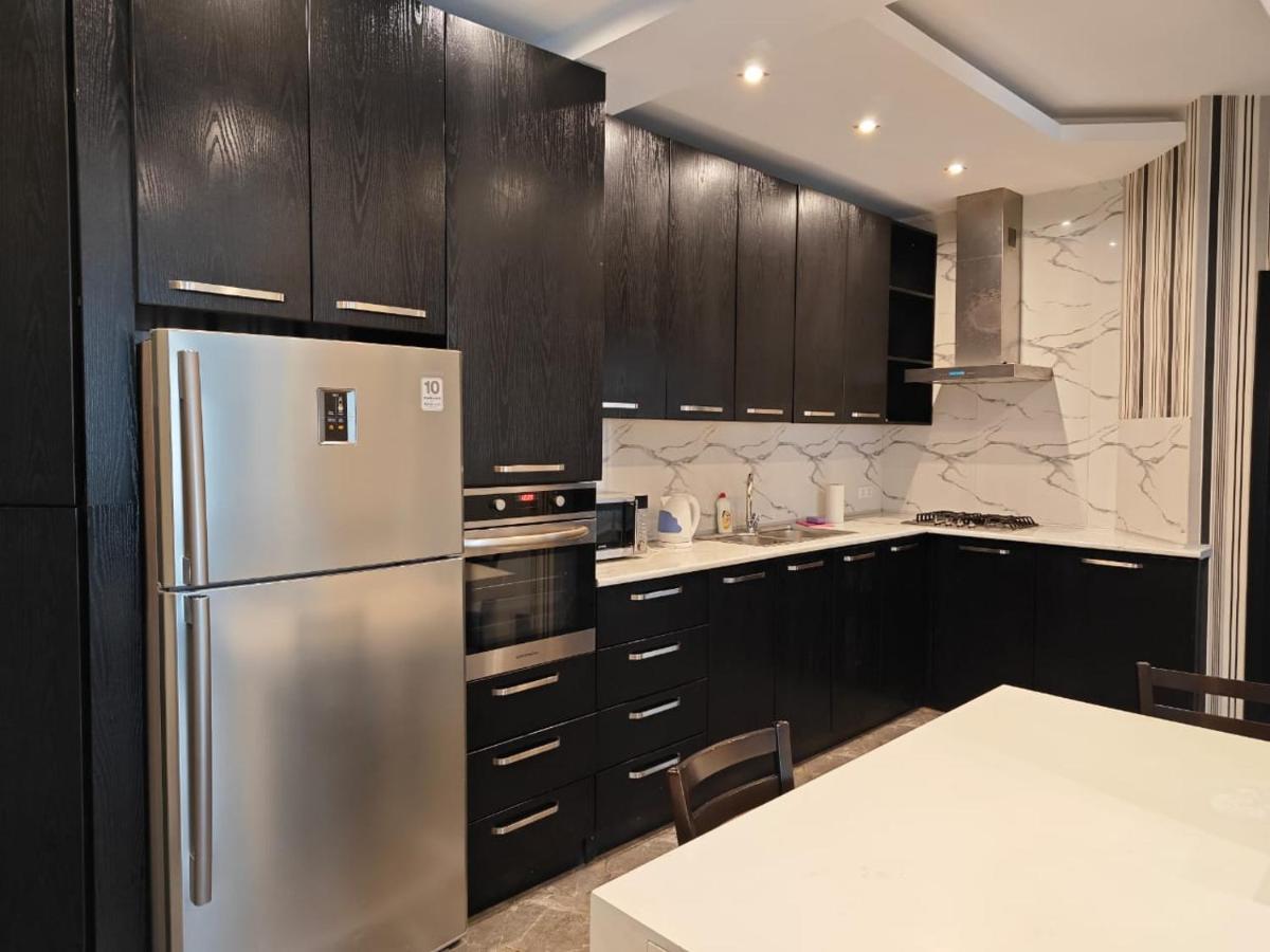 Two Bedroom Apartment In The City Center Tiflis Exterior foto