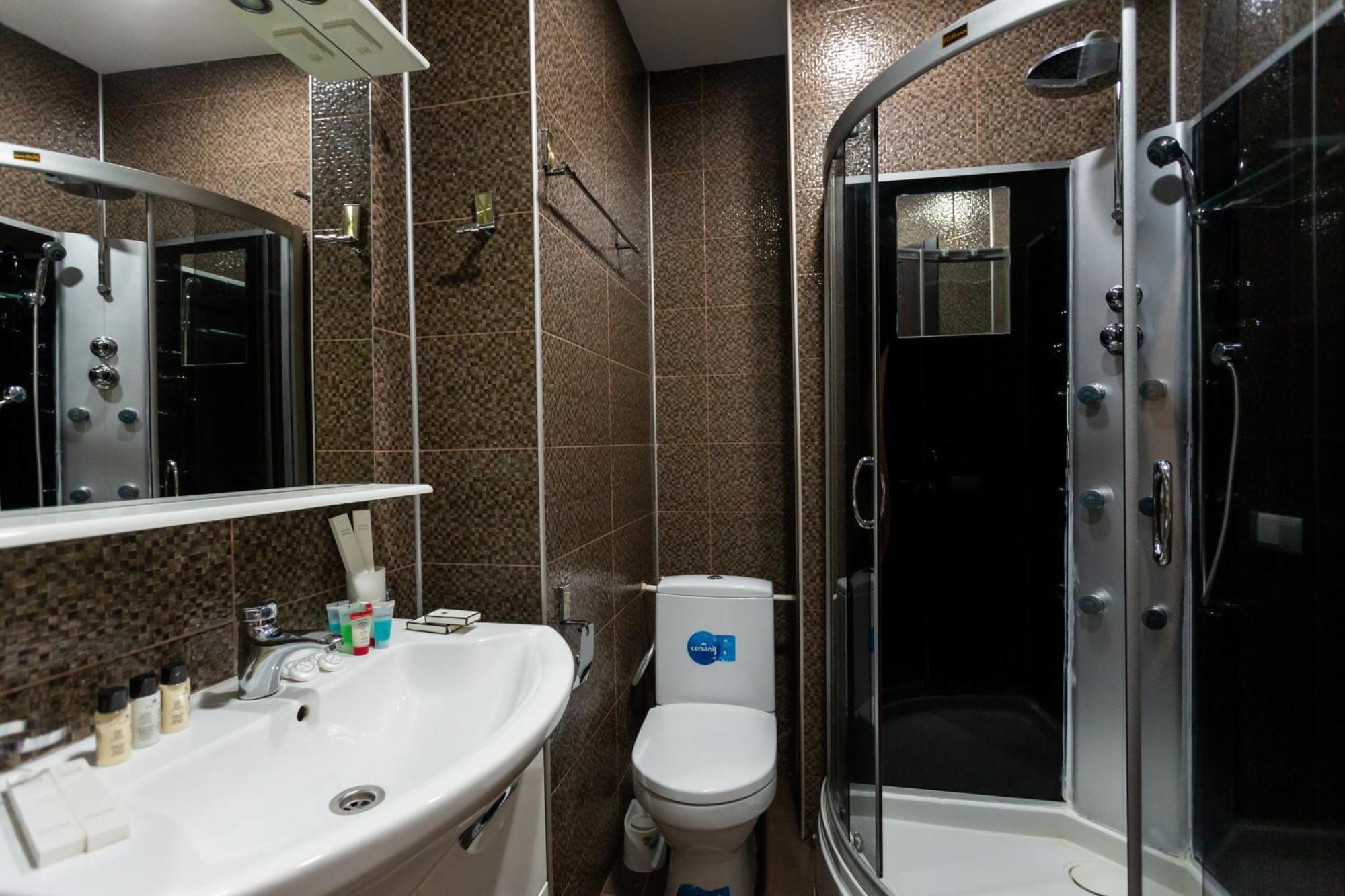 Two Bedroom Apartment In The City Center Tiflis Exterior foto